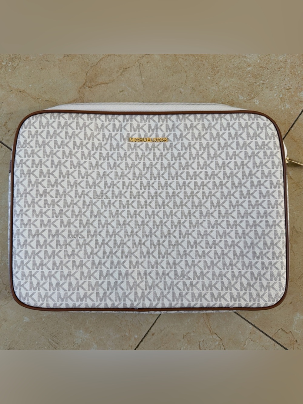 Michael Kors 15” Laptop Sleeve – Vanilla MK Signature